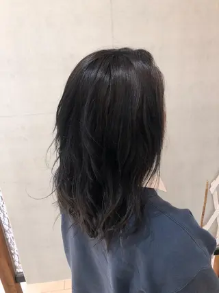 ミディアム カラー 樋渡 侑希のヘアスタイル