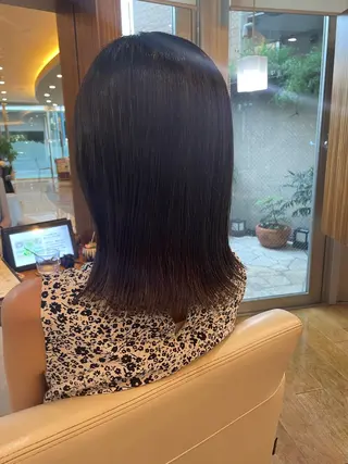 ミディアム 本多 美羽のヘアスタイル