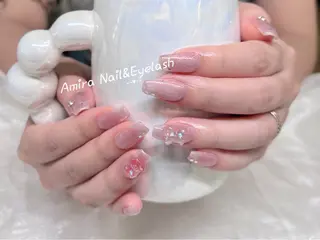 ネイル Amira アイラッシュのマツエク・マツパデザイン