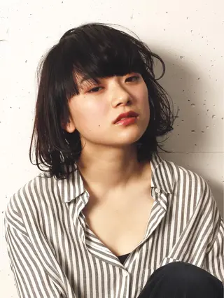ショート ミディアム カラー パーマ 酒井 麻里のヘアスタイル