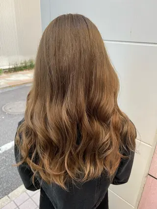 ロング カラー ヘアアレンジ Moana by HEADLIGHT所属・tomoka/ デザインカラー🌺のヘアスタイル