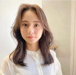 ミディアム カラー TOI所属・内野   龍海 / レイヤーカットのヘアスタイル