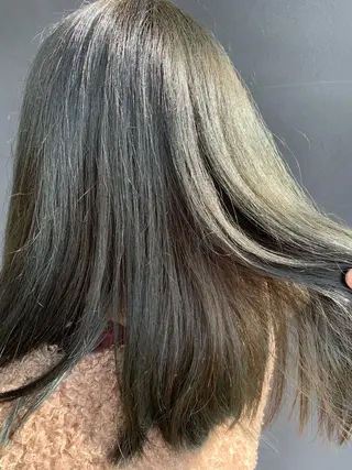 ミディアム Aya/四条烏丸/ インナーカラーのヘアスタイル