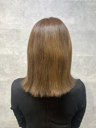 セミロング カラー 中園 紫音のヘアスタイル