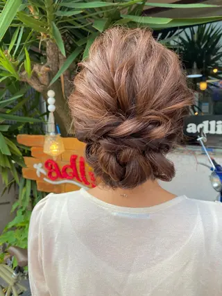 セミロング ヘアアレンジ 玉木 育実のヘアスタイル