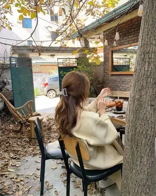 ロング カラー atelier doux dimanche（アトリエ・ドゥー・ディマンシュ）所属・Fukamiレイヤー 透明感カラーのヘアスタイル