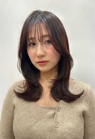 セミロング カラー 🩷愛咲🩷レイヤー /透明感カラーのヘアスタイル