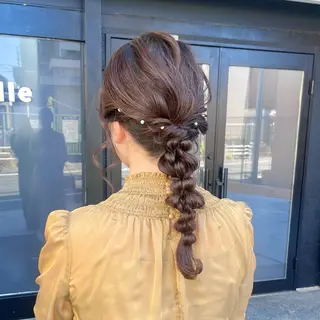 セミロング ヘアアレンジ 伊藤 玲衣のヘアスタイル