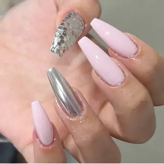 ネイル 宮澤 朱里のネイルデザイン