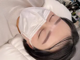 アイブロウ Prism  eye オチアイのマツエク・マツパデザイン