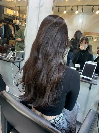 ロング カラー 柔らかブラウン/顔周 りレイヤー♡ユウシのヘアスタイル