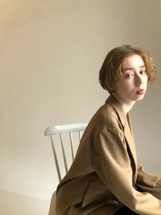 ショート カラー THE DAY所属・AKI HASHIMOTOのヘアスタイル