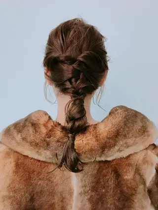 カラー pole/apartment所属・💓パーマ，💗 レイヤーカットのヘアスタイル