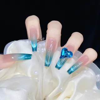 ネイル 清水 亞美のネイルデザイン