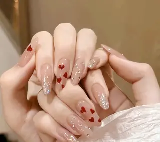 ネイル pink ladyサロン所属・べ にのネイルデザイン