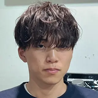 カラー メンズ フェザーパーマ🌙 毛流れ yuzukiのヘアスタイル