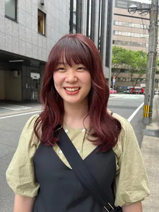 カラー こまつばらみお/レイ ヤー/ダブルカラーのヘアスタイル