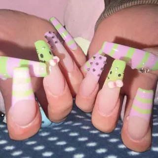 ネイル Haluca 長さ出し🍀のネイルデザイン