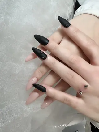 ミディアム 高橋 日向のネイルデザイン