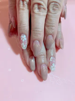 ネイル 古川 里美のネイルデザイン