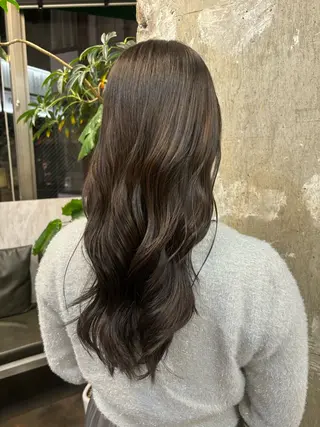 ロング カラー うるつやストレート パーマ🫧ちひろ🫧のヘアスタイル