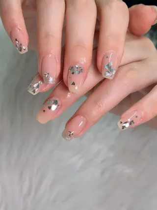 ネイル グロー ネイルのネイルデザイン