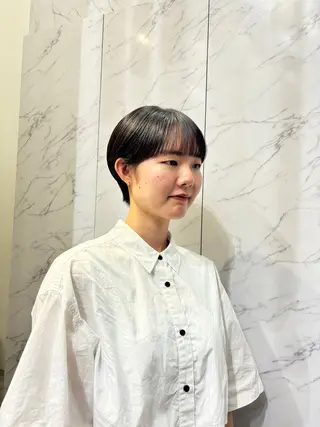 ショート miu /透明感カラーのヘアスタイル