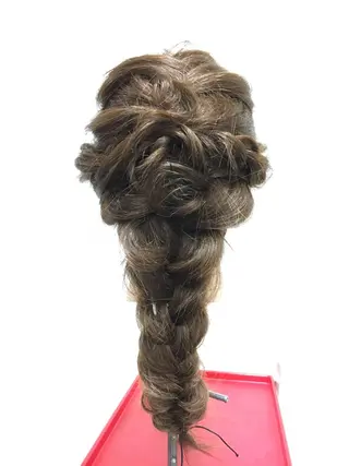 ロング ヘアアレンジ GLAD 萩原のヘアスタイル