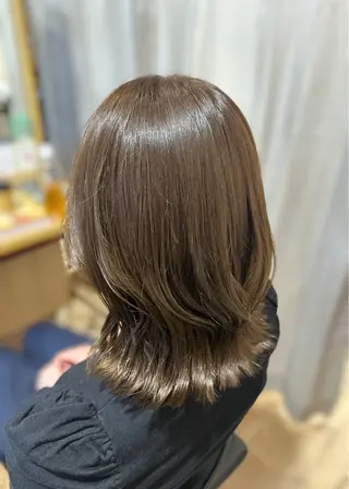 ミディアム 美容室ACTOR所属・うる艶ストレート 🌻かなみのヘアスタイル