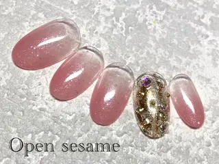 ネイル 遠藤 志乃のネイルデザイン