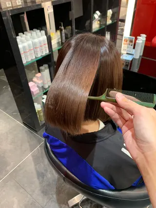 ショート カラー 艶髪/白髪ぼかし ヘッドスパ/大野結菜のヘアスタイル