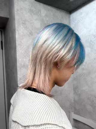 ミディアム カラー メンズ メンズパーマ特化 🔥韓国ヘア職人🔥のヘアスタイル