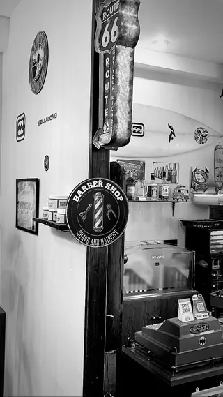 メンズ Ｂ AＲＢEＲＳＨＯＰ　TＷＩＮＳ所属・池田 孝行のヘアスタイル