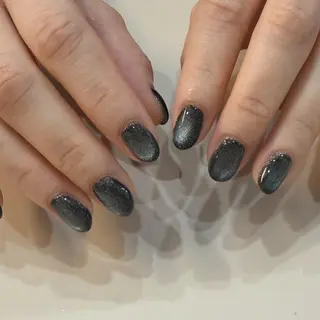 ネイル gratify心斎橋 松本のネイルデザイン