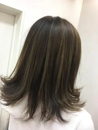 ミディアム カラー ブリーチ毛縮毛矯正 👑山口のヘアスタイル