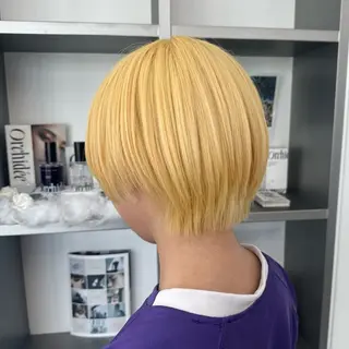 ショート カラー 🌼動き×透明感🩵 ハイトーン/ナナのヘアスタイル