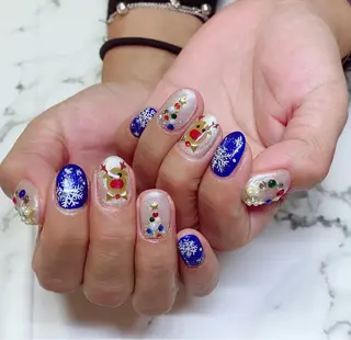 カラー ネイル Q Free nailsのネイルデザイン