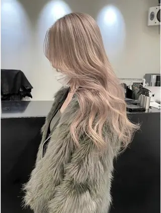 ロング カラー パーマ ヘアアレンジ メンズ キッズ ネイル マツエク・マツパ アイブロウ nico TOKYO 渋谷所属・ブリーチ　ハイトーン 特化🌈フジタハルキのヘアスタイル