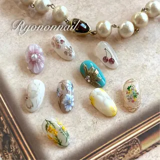 ネイル Ryononnail(リョノンネイル)所属・Ryononnail 上谷典子のネイルデザイン