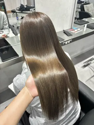 ロング カラー 透明感/暖色カラー くるみのヘアスタイル