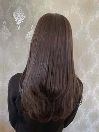 ロング カラー EARTH中島 秋桜久のヘアスタイル