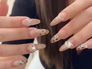 ネイル Pure&Rich Nailのネイルデザイン