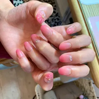 ネイル GO TODAY シェアサロン 表参道Colore店所属・K. Ayanaのネイルデザイン