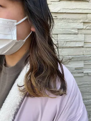 セミロング カラー 透明感カラーブリーチ 🌼シゲモトアヤ🌼のヘアスタイル