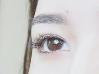 マツエク・マツパ BLUE EYES Yusukeの眉毛・アイブロウイメージ