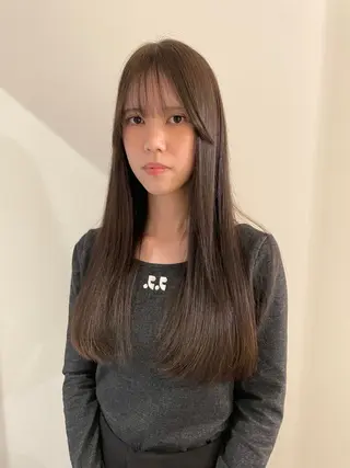 ロング カラー 渋谷 留菜のヘアスタイル