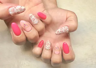 ネイル NEO Beauty Salon所属・𝐍𝐄𝐎 𝐉𝐔𝐑𝐈のネイルデザイン