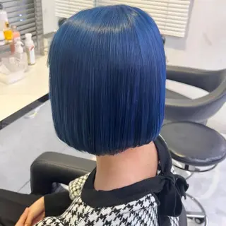 セミロング カラー ヘアアレンジ 🩵色落ち可愛い 寒色カラー🩵のヘアスタイル