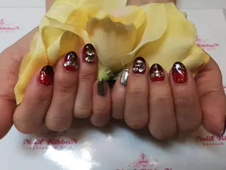 ネイル ネイルリボン 受付スタッフのネイルデザイン