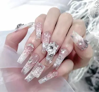 ネイル D-BEAUTY Nailsalonのネイルデザイン